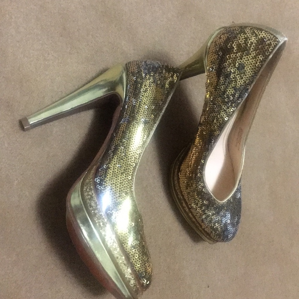 Gold Sequined Pumps - image 4